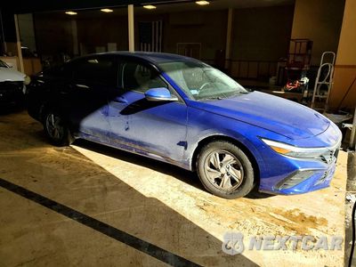 Czwarte zdjęcie samochodu z boku: 2025 HYUNDAI ELANTRA SE VIN:KMHLL4DG6SU976794 - miniatura