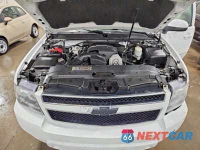 Zdjęcie 12 z 13 samochodu: 2011 CHEVROLET SUBURBAN K1500 LT VIN:1GNSKJE36BR105093 - miniatura