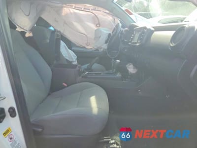 Zdjęcie 7 z 12 samochodu: 2016 TOYOTA TACOMA SR VIN:5TFRX5GN0GX060895 - miniatura