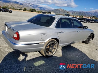 Trzecie zdjęcie samochodu z tyłu: 2006 JAGUAR XJ8 L VIN:SAJWA79B16SG49845 - miniatura