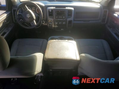 Zdjęcie 8 z 13 samochodu: 2016 RAM 1500 VIN:3C6RR6KT6GG356263 - miniatura