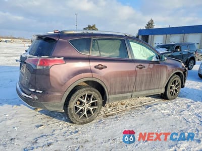 Trzecie zdjęcie samochodu z tyłu: 2016 TOYOTA RAV4 SE VIN:2T3JFREVXGW504699 - miniatura