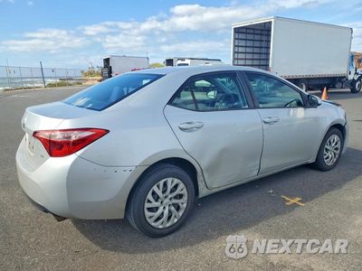 Trzecie zdjęcie samochodu z tyłu: 2019 TOYOTA COROLLA L VIN:5YFBURHE9KP887107 - miniatura