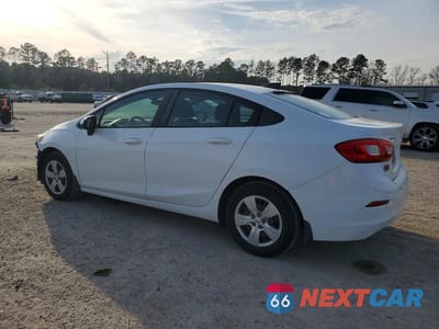 Drugie zdjęcie samochodu z przodu: 2017 CHEVROLET CRUZE LS VIN:1G1BC5SM7H7176987 - miniatura