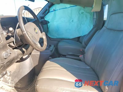 Zdjęcie 7 z 13 samochodu: 2021 CHEVROLET EXPRESS G2500 VIN:1GCWGAF76M1160772 - miniatura