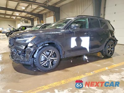 2024 VOLVO XC40 CORE YV4L12UK1R2334585 - główne zdjęcie licytacji z USA - miniatura