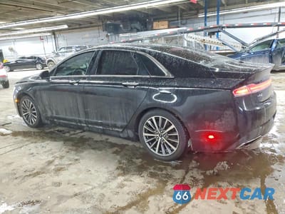 Drugie zdjęcie samochodu z przodu: 2019 LINCOLN TOWNHOUSE MKZ VIN:3LN6L5A94KR617640 - miniatura