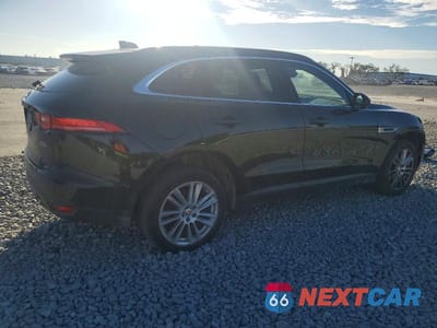 Trzecie zdjęcie samochodu z tyłu: 2019 JAGUAR F-PACE PRESTIGE VIN:SADCK2GX9KA356938 - miniatura