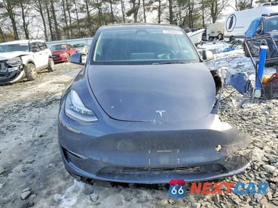 Piąte zdjęcie samochodu w środku: 2023 TESLA MODEL Y VIN:7SAYGDEE2PA149175 - miniatura