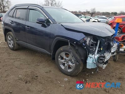 Czwarte zdjęcie samochodu z boku: 2025 TOYOTA RAV4 VIN:4T3RWRFV8SU180162 - miniatura