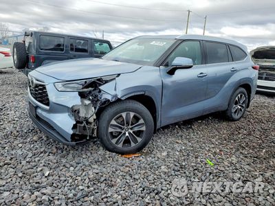2022 TOYOTA HIGHLANDER XLE 5TDGZRBH1NS178922 - główne zdjęcie licytacji z USA - miniatura