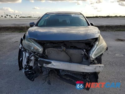 Piąte zdjęcie samochodu w środku: 2018 NISSAN MURANO S VIN:5N1AZ2MG0JN144144 - miniatura