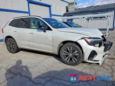 Czwarte zdjęcie samochodu z boku: 2025 VOLVO XC60 CORE VIN:YV4M12RJXS1106584 - miniatura