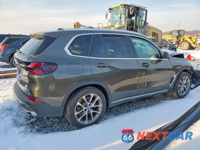 Trzecie zdjęcie samochodu z tyłu: 2025 BMW X5 XDRIVE40I VIN:5UX23EU05S9W72060 - miniatura