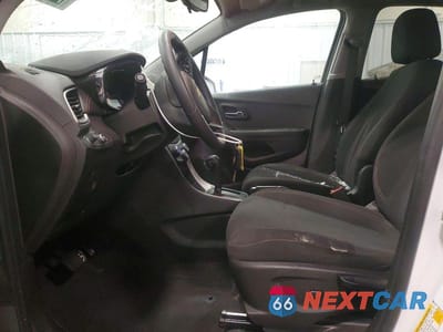 Zdjęcie 7 z 12 samochodu: 2020 CHEVROLET TRAX LS VIN:3GNCJNSBXLL264721 - miniatura