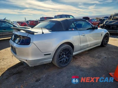 Trzecie zdjęcie samochodu z tyłu: 2014 FORD MUSTANG VIN:1ZVBP8EM1E5311300 - miniatura
