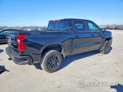 Trzecie zdjęcie samochodu z tyłu: 2024 CHEVROLET SILVERADO K1500 LT TRAIL BOSS VIN:3GCUDFE82RG295344 - miniatura