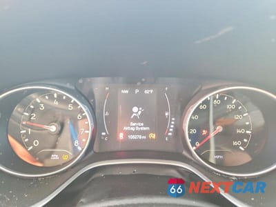 Zdjęcie 9 z 12 samochodu: 2019 JEEP COMPASS LATITUDE VIN:3C4NJDBBXKT844593 - miniatura