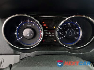 Zdjęcie 9 z 12 samochodu: 2011 HYUNDAI SONATA GLS VIN:5NPEB4AC8BH111031 - miniatura