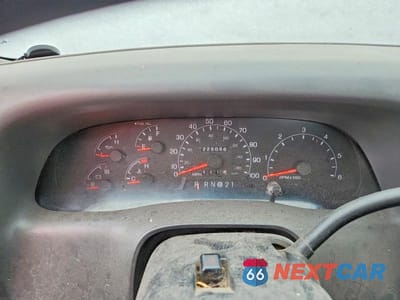 Zdjęcie 9 z 11 samochodu: 2001 FORD F250 SUPER DUTY VIN:1FTNF20L51EA53176 - miniatura