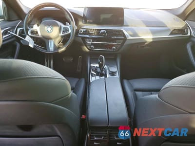 Zdjęcie 8 z 11 samochodu: 2022 BMW 530E VIN:WBA13AG01NCJ51181 - miniatura