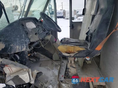 Zdjęcie 7 z 12 samochodu: 2019 FORD E450 DELIVERY TRUCK VIN:1FC3E4K66KDC43587 - miniatura