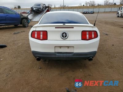 Zdjęcie 6 z 12 samochodu: 2011 FORD MUSTANG VIN:1ZVBP8AMXB5109461 - miniatura