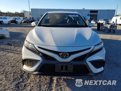 Piąte zdjęcie samochodu w środku: 2023 TOYOTA CAMRY SE NIGHT SHADE VIN:4T1G11AKXPU156661 - miniatura