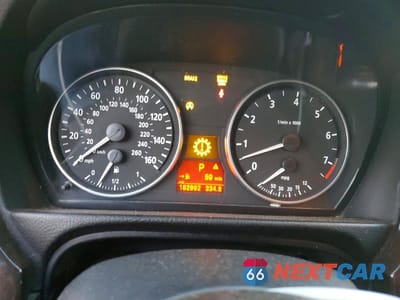 Zdjęcie 9 z 12 samochodu: 2006 BMW 325 I VIN:WBAVB13596PT23618 - miniatura