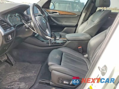 Zdjęcie 7 z 13 samochodu: 2019 BMW X3 XDRIVE30I VIN:5UXTR9C55KLP88661 - miniatura