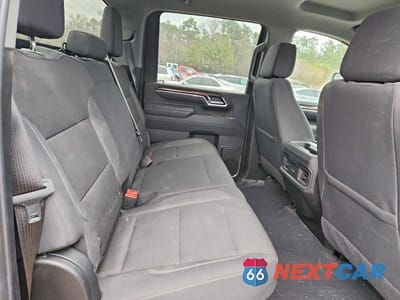 Zdjęcie 10 z 12 samochodu: 2025 CHEVROLET SILVERADO K2500 HEAVY DUTY LT VIN:2GC4KNE73S1139660 - miniatura