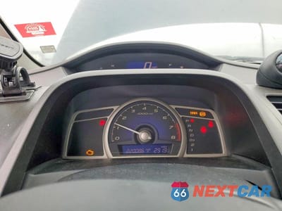 Zdjęcie 9 z 12 samochodu: 2010 HONDA CIVIC LX VIN:19XFA1F52AE086274 - miniatura