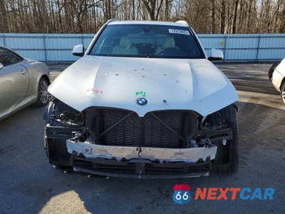 Piąte zdjęcie samochodu w środku: 2021 BMW X5 XDRIVE40I VIN:5UXCR6C02M9F99925 - miniatura