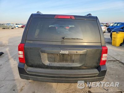 Zdjęcie 6 z 12 samochodu: 2015 JEEP PATRIOT SPORT VIN:1C4NJPBB1FD139727 - miniatura