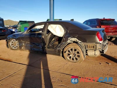 Drugie zdjęcie samochodu z przodu: 2016 CHRYSLER 300 LIMITED VIN:2C3CCAAG0GH206693 - miniatura
