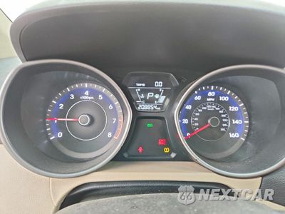 Zdjęcie 9 z 12 samochodu: 2016 HYUNDAI ELANTRA SE VIN:5NPDH4AE8GH694915 - miniatura