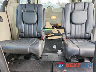 Zdjęcie 10 z 12 samochodu: 2014 CHRYSLER TOWN & COUNTRY TOURING VIN:2C4RC1BG9ER399857 - miniatura