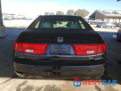 Zdjęcie 6 z 13 samochodu: 2005 HONDA ACCORD LX VIN:1HGCM56405A138228 - miniatura