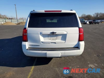Zdjęcie 6 z 14 samochodu: 2016 CHEVROLET SUBURBAN K1500 LTZ VIN:1GNSKJKC0GR240517 - miniatura