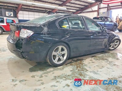 Trzecie zdjęcie samochodu z tyłu: 2013 BMW 320 I XDRIVE VIN:WBA3C3C59DF979708 - miniatura