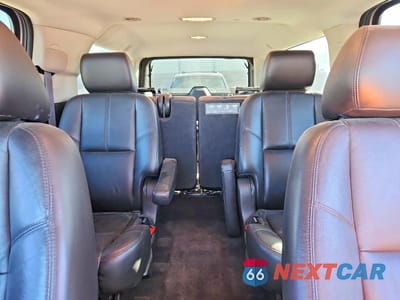 Zdjęcie 10 z 13 samochodu: 2011 CHEVROLET SUBURBAN K1500 LT VIN:1GNSKJE31BR125493 - miniatura