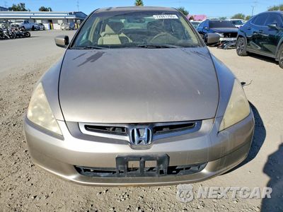 Piąte zdjęcie samochodu w środku: 2004 HONDA ACCORD LX VIN:JHMCM56304C039450 - miniatura
