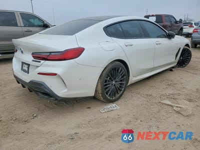 Trzecie zdjęcie samochodu z tyłu: 2022 BMW M850XI VIN:WBAGV8C01NCH27406 - miniatura