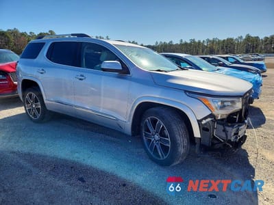 Czwarte zdjęcie samochodu z boku: 2017 GMC ACADIA DENALI VIN:1GKKNPLS8HZ268192 - miniatura