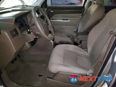 Zdjęcie 7 z 12 samochodu: 2008 JEEP PATRIOT SPORT VIN:1J8FF28W48D742542 - miniatura