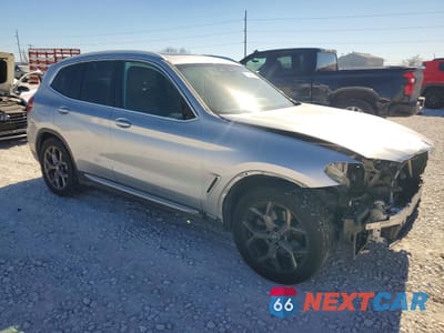 Czwarte zdjęcie samochodu z boku: 2020 BMW X3 SDRIVE30I VIN:5UXTY3C08L9B12212 - miniatura