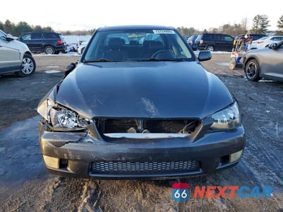 Piąte zdjęcie samochodu w środku: 2001 LEXUS IS 300 VIN:JTHBD182410010457 - miniatura
