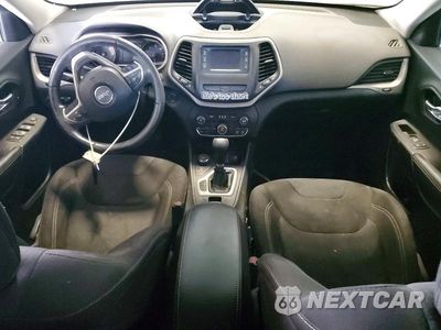 Zdjęcie 8 z 13 samochodu: 2016 JEEP CHEROKEE LATITUDE VIN:1C4PJMCS7GW195103 - miniatura