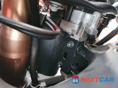Zdjęcie 9 z 9 samochodu: 2008 SUZUKI GSX1300 R VIN:JS1GX72AX82108449 - miniatura