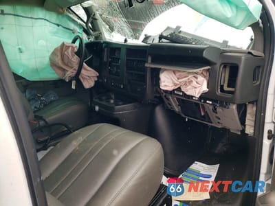 Zdjęcie 8 z 13 samochodu: 2024 GMC SAVANA DELIVERY TRUCK VIN:7GZ07RF78RN002361 - miniatura